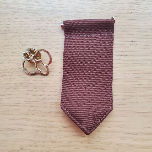 Vintage 90s Girl Scout Brownie Pin Set - Picture 5 of 6